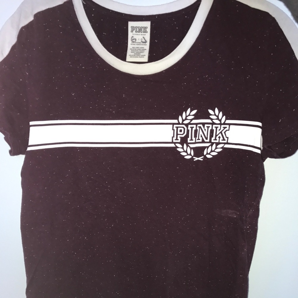 Pink//Victoria's Secret maroon tee👍🏼👍🏼